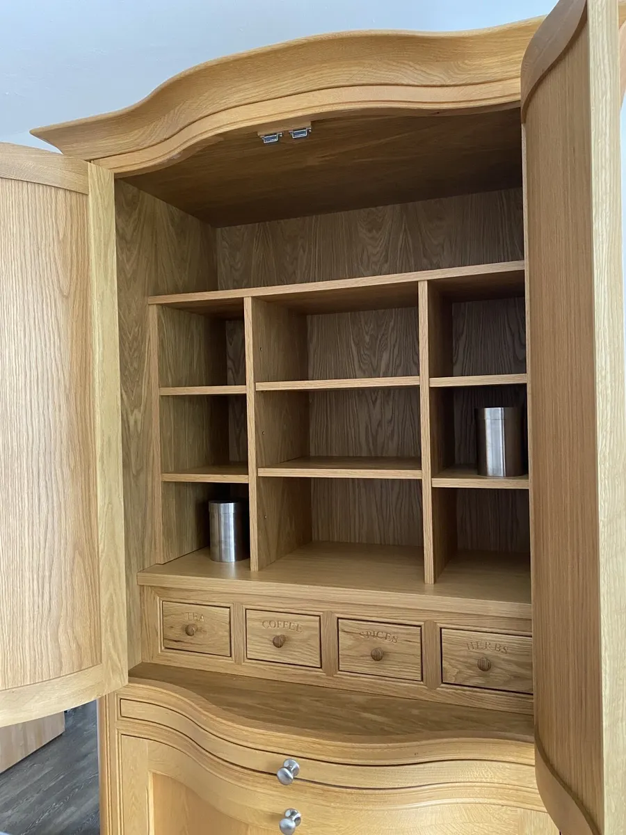 Ex Showroom displays (kitchens, bedrooms, etc.) - Image 3