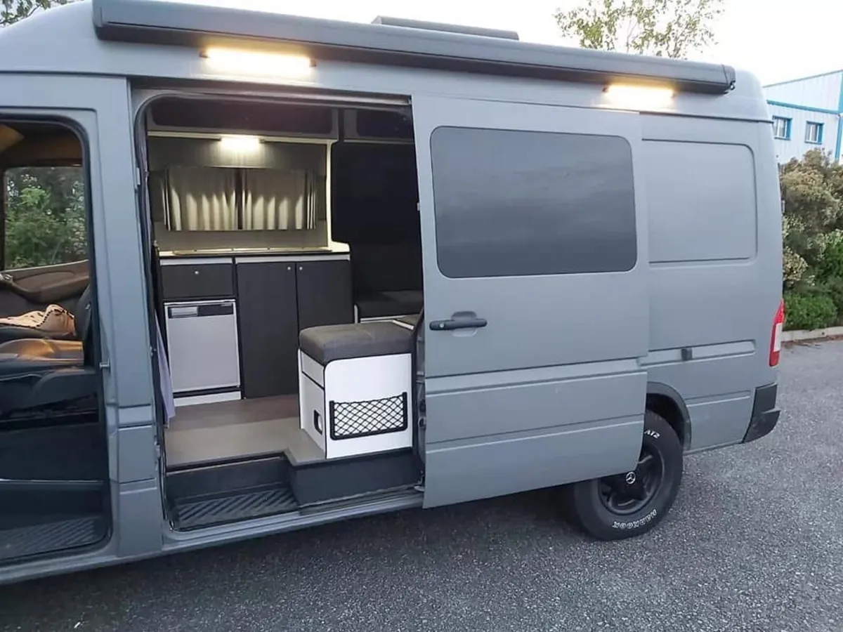 Mercedes Sprinter Camper Campervan - Image 4