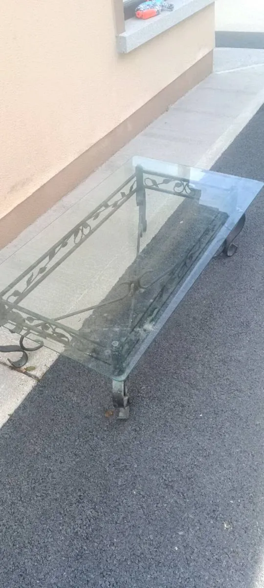 Glass table - Image 3