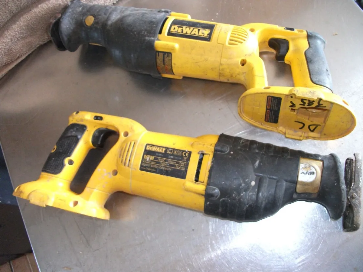Dewalt 18v drills and Reciprocating saws - Image 4