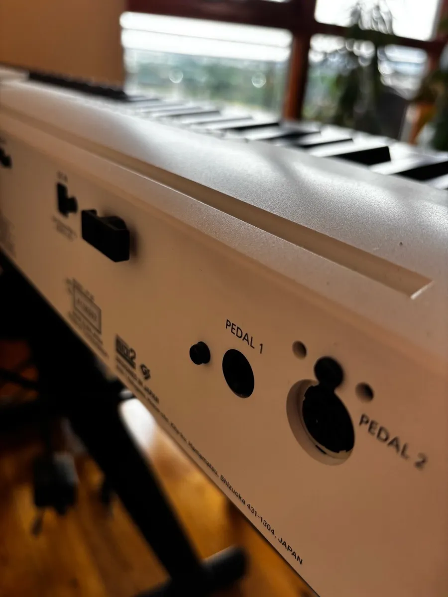 Roland FP-30X-WH Digital Piano - Image 4
