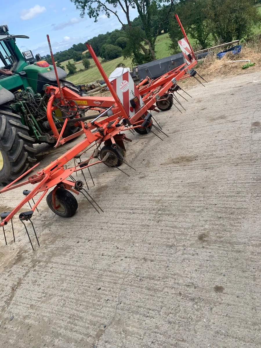 Kuhn 5202 4 rotor Tedder - Image 3