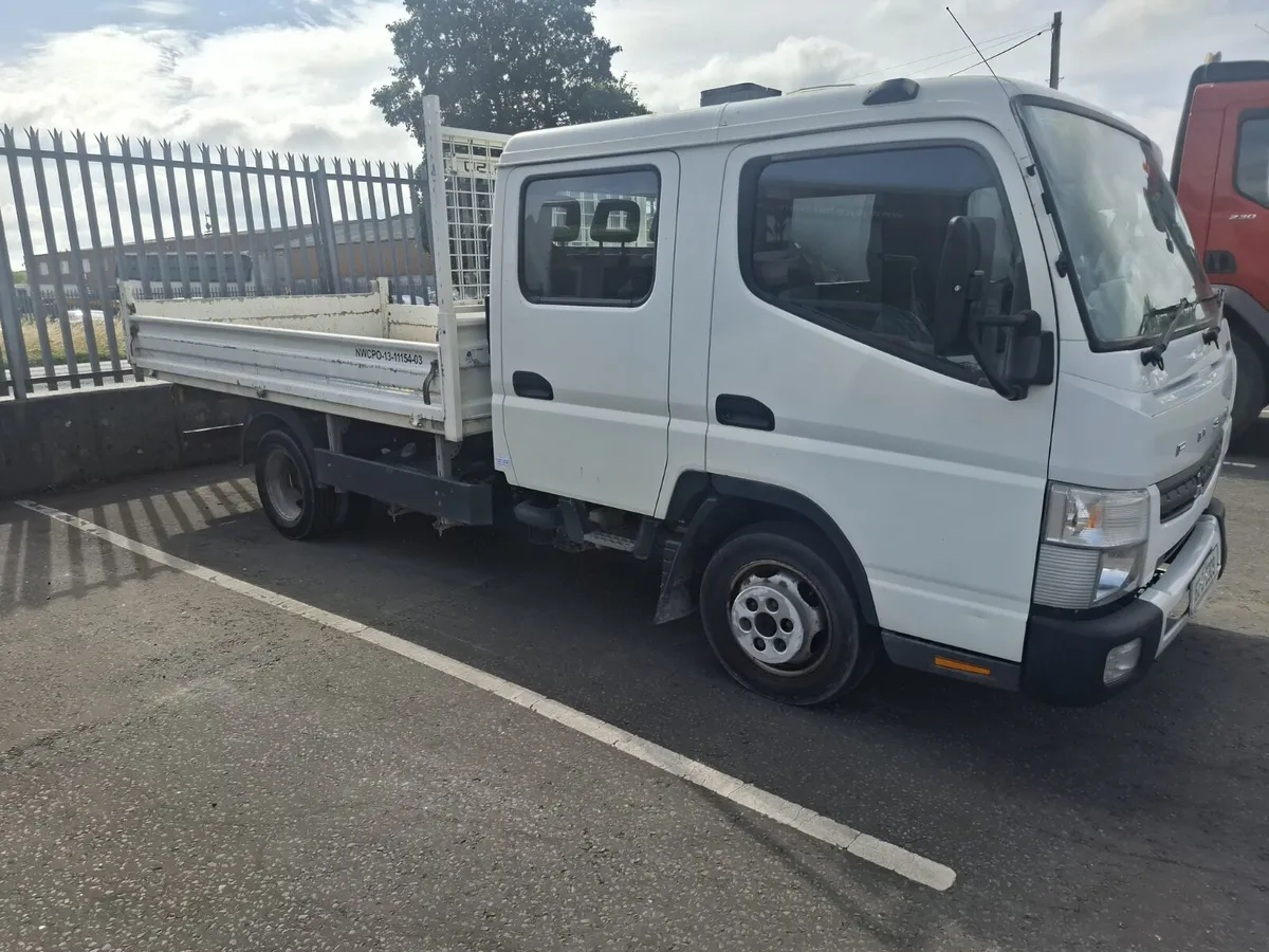 3.5Ton Mitsubishi Fuso Tipper Crew Cab - Image 1