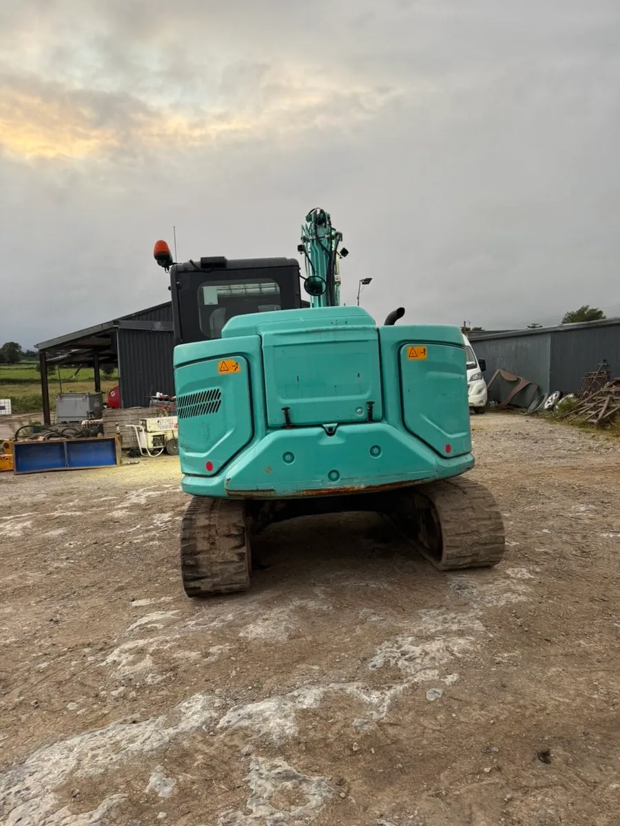 Kobelco 85 8 ton digger - Image 4