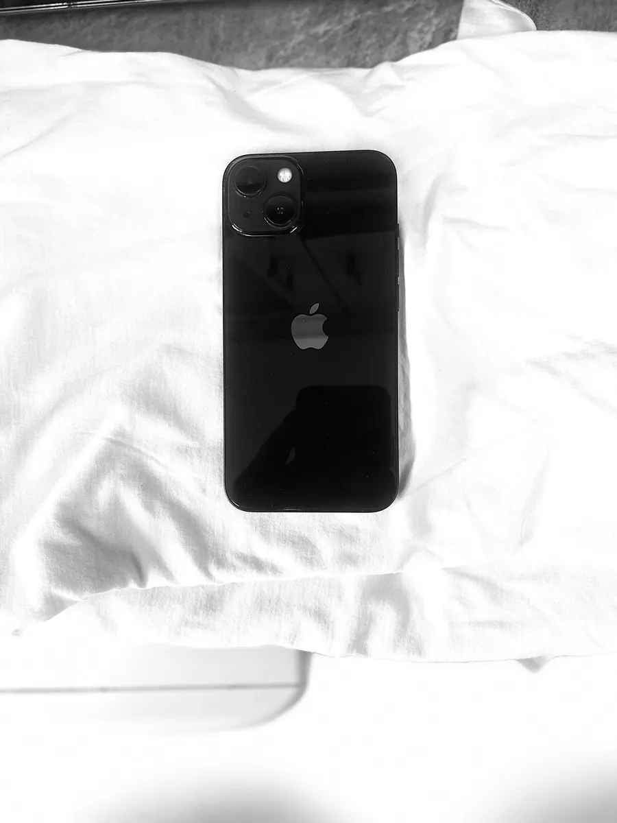 iPhone 13 128gb Unlocked - Image 2