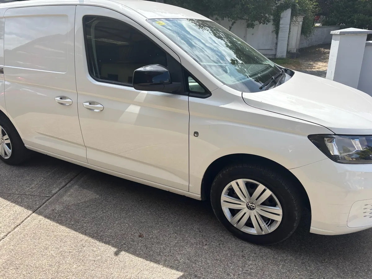 212 Volkswagen Caddy 2.0 tdi - Image 2
