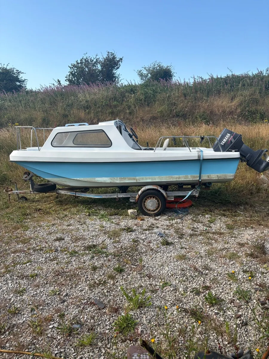 Dory pilot boat 17ft - Image 1