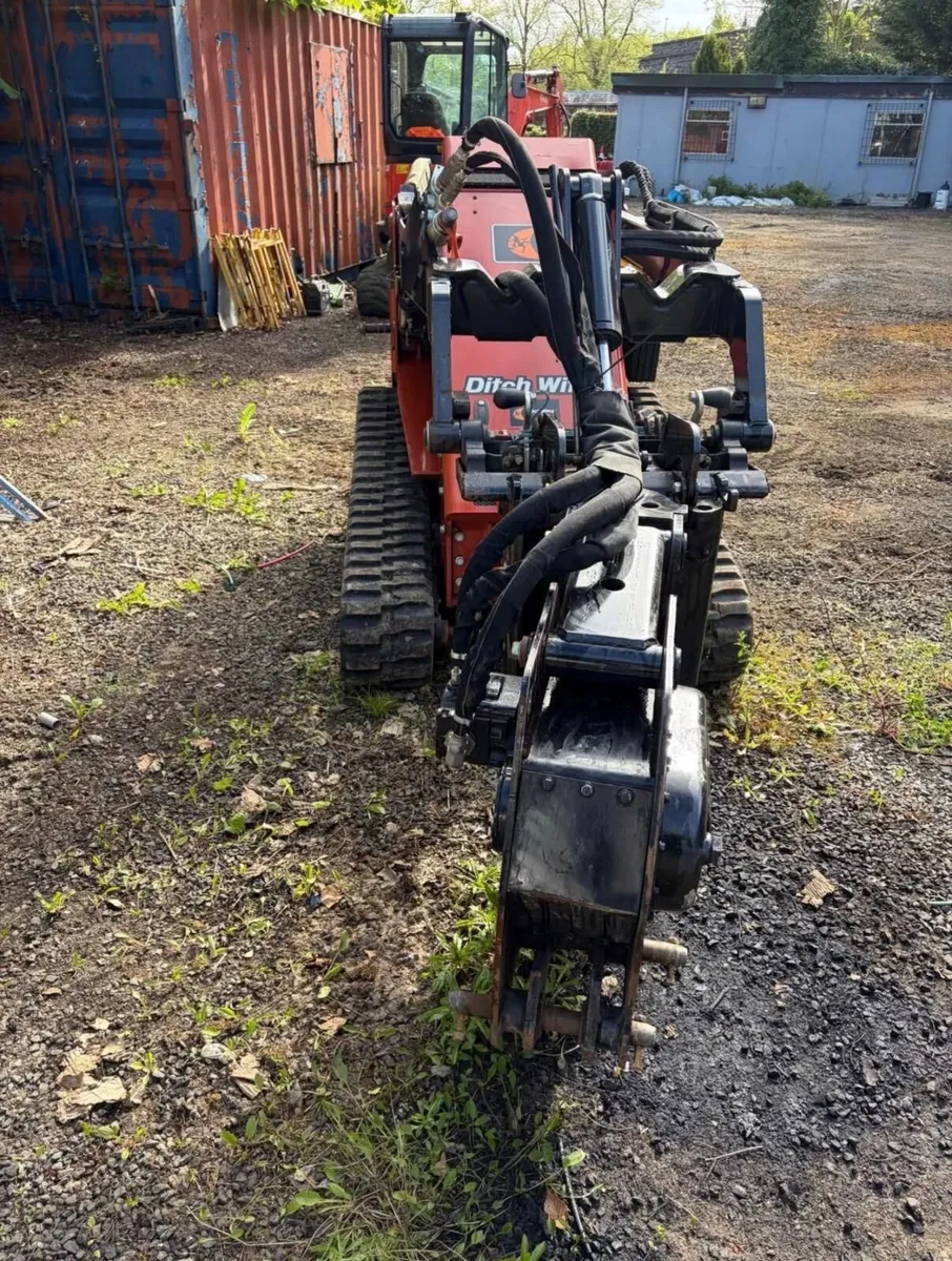 Ditch Witch  SK 1550 Mole Plough - Image 3