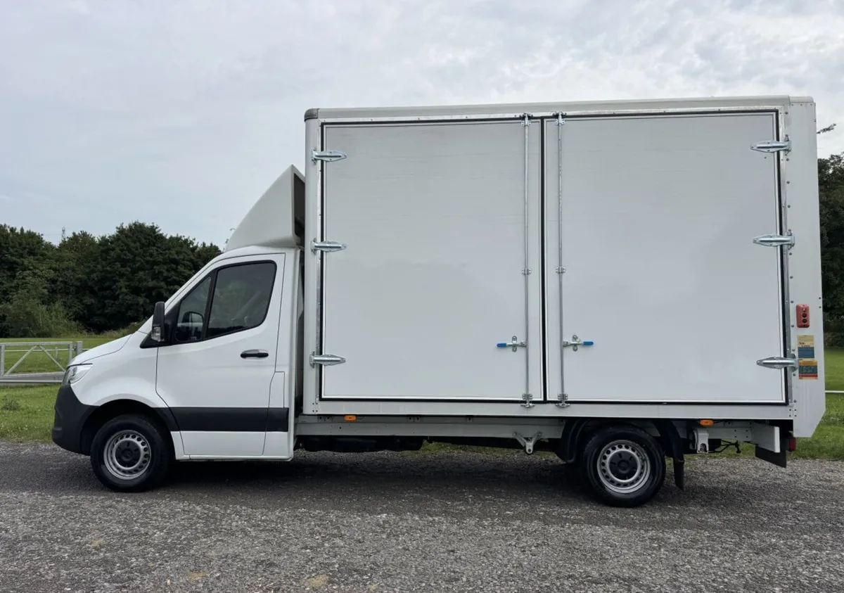 VB - 2021 Mercedes-Benz Sprinter Luton Box Van - Image 1