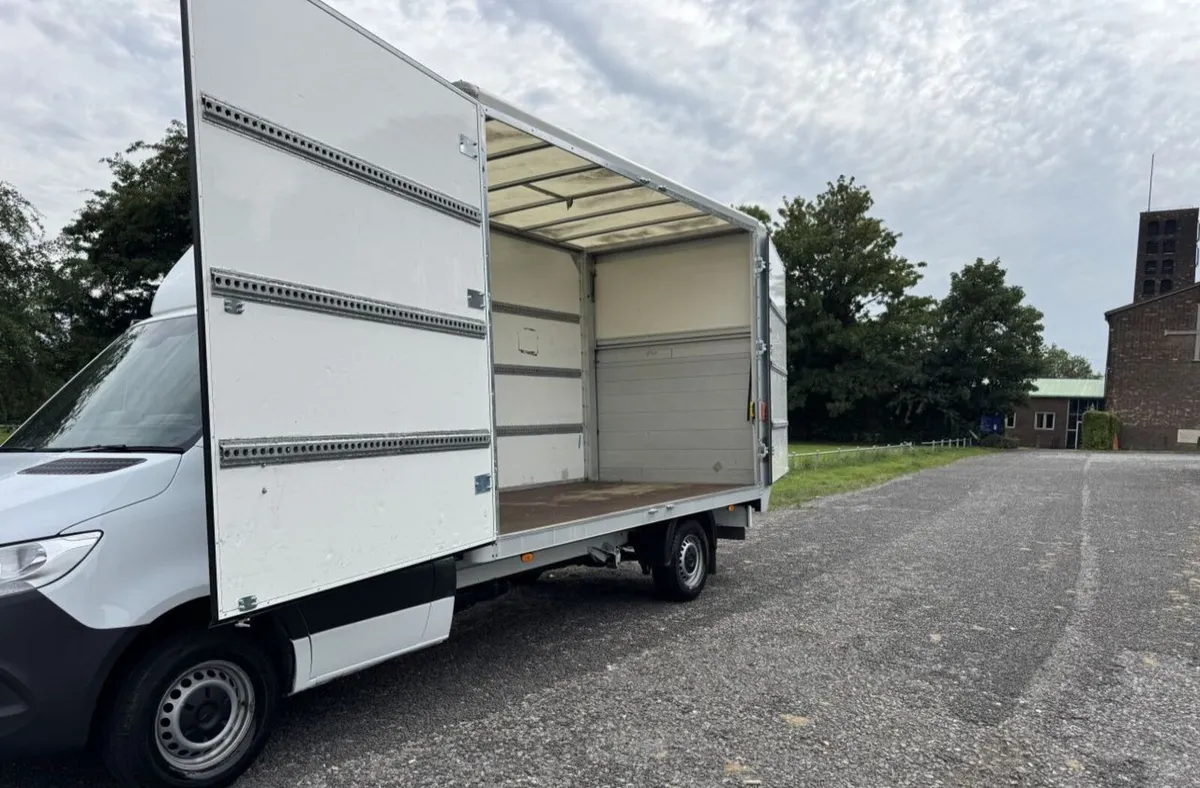 VB - 2021 Mercedes-Benz Sprinter Luton Box Van - Image 2