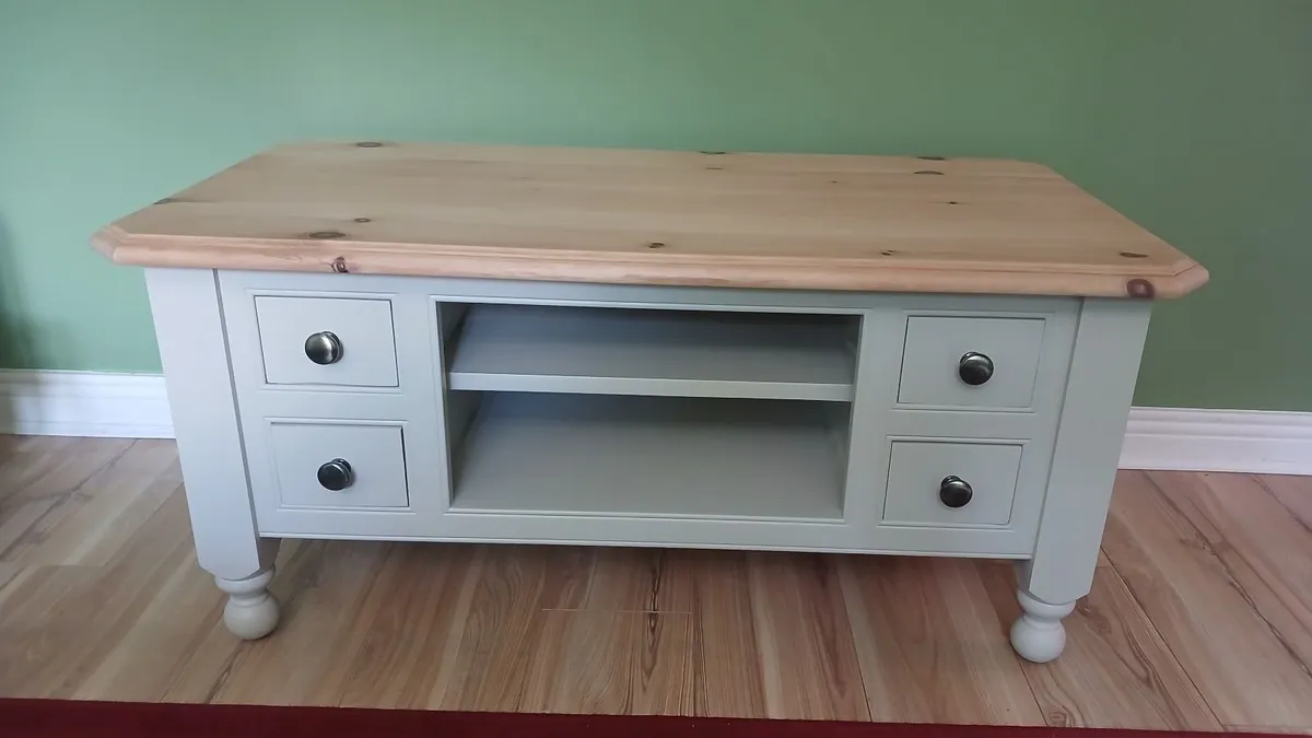Coffee table - Image 1