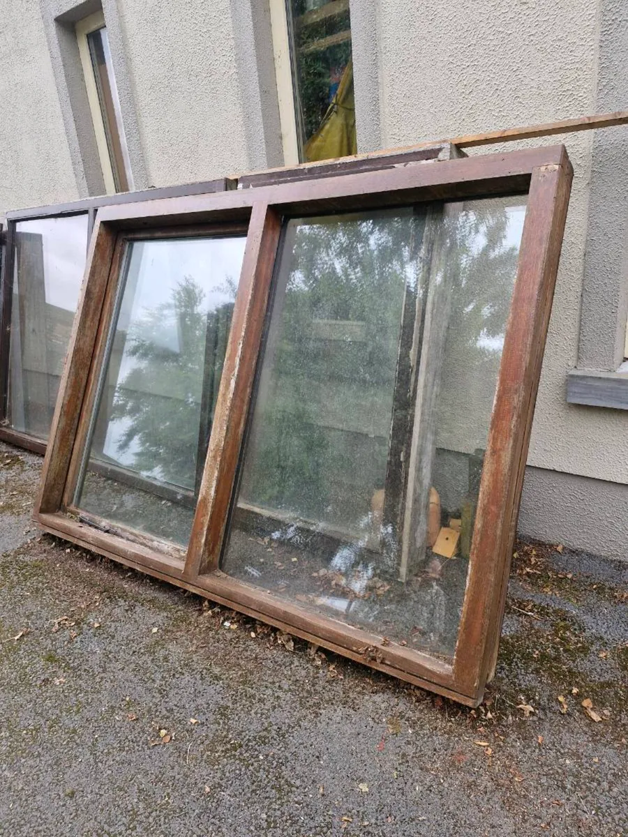 Solid  timber  windows  . - Image 1