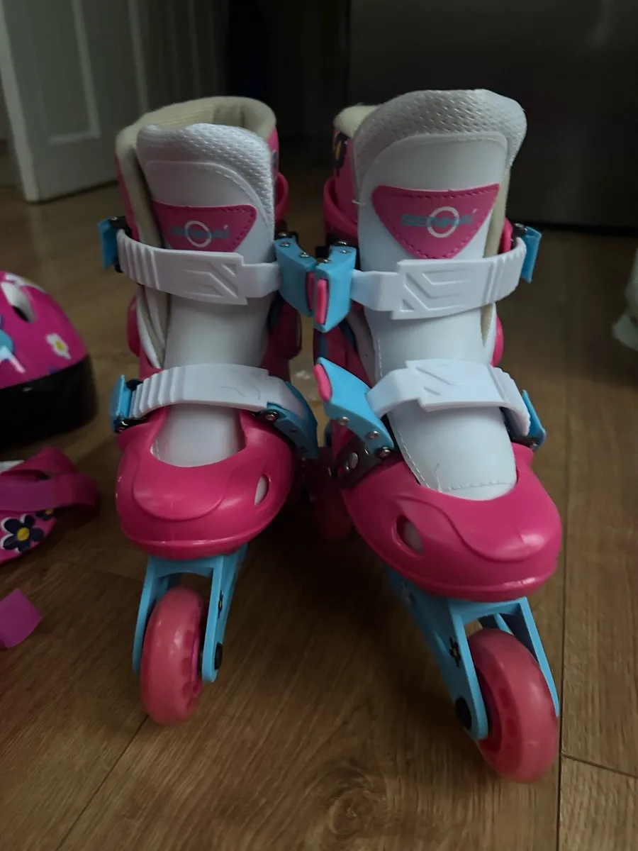 Kids Roller skates - Image 1