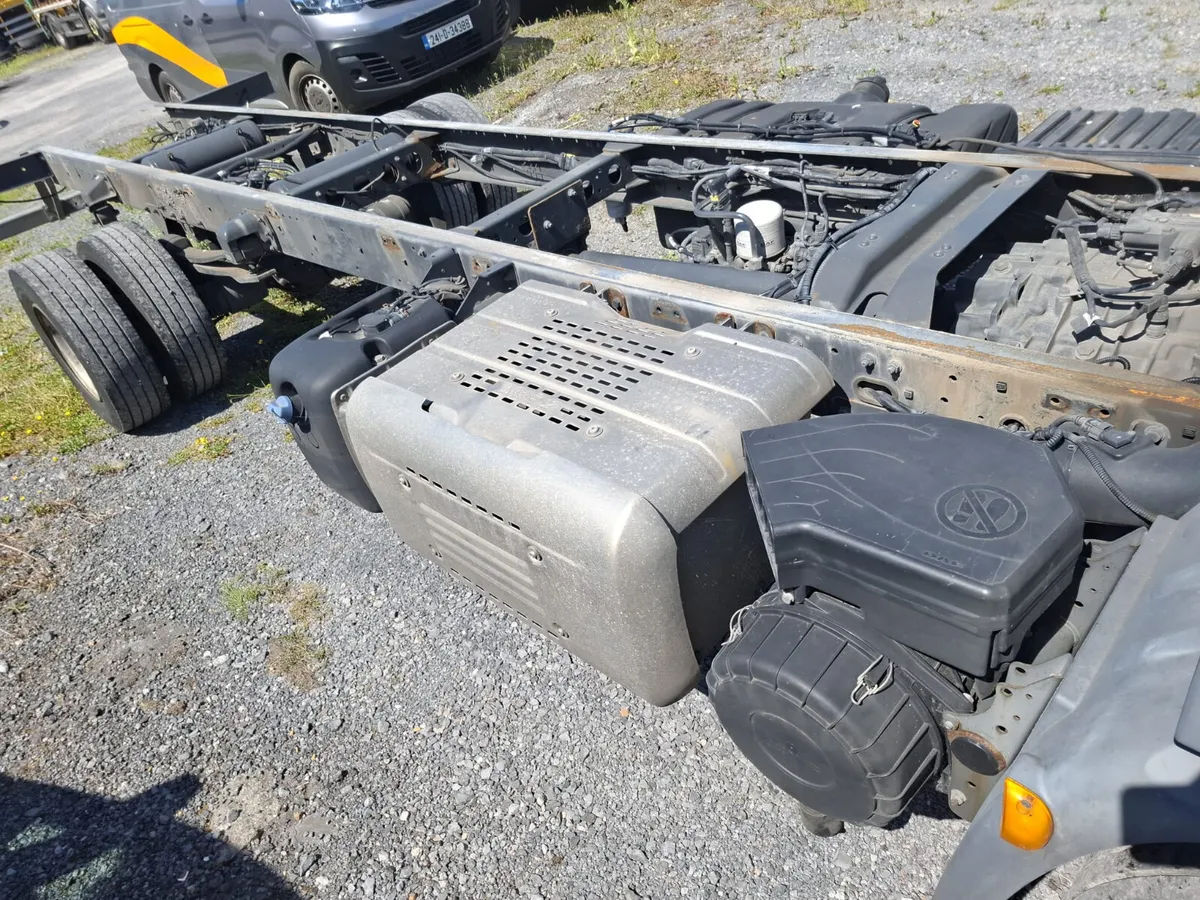 12Ton Daf LF Chassis and Cab - Image 4
