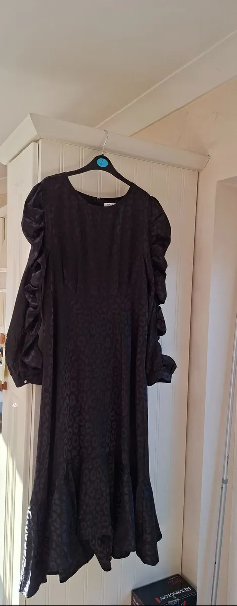 Womens clothes - Image 2