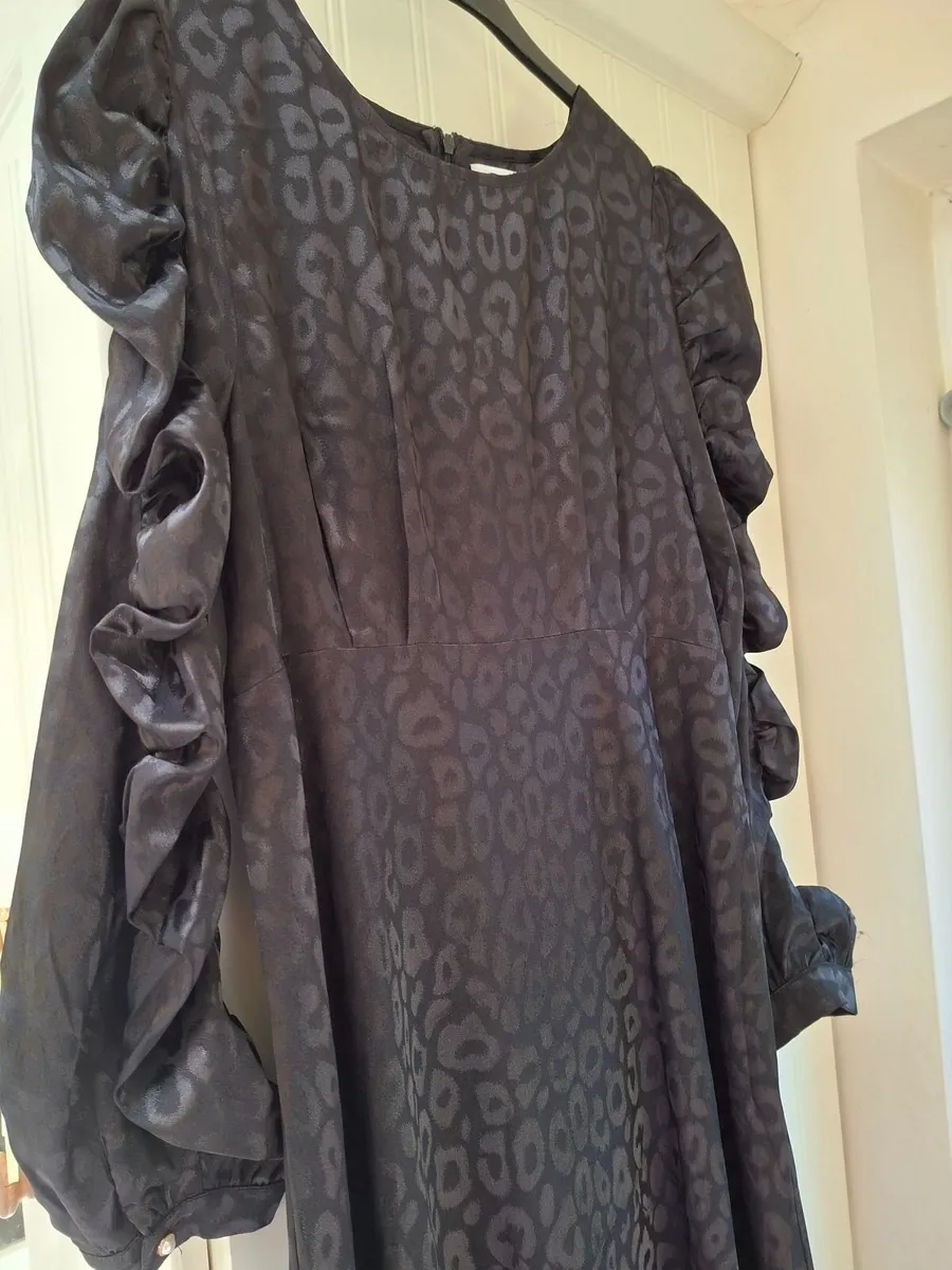 Womens clothes - Image 4