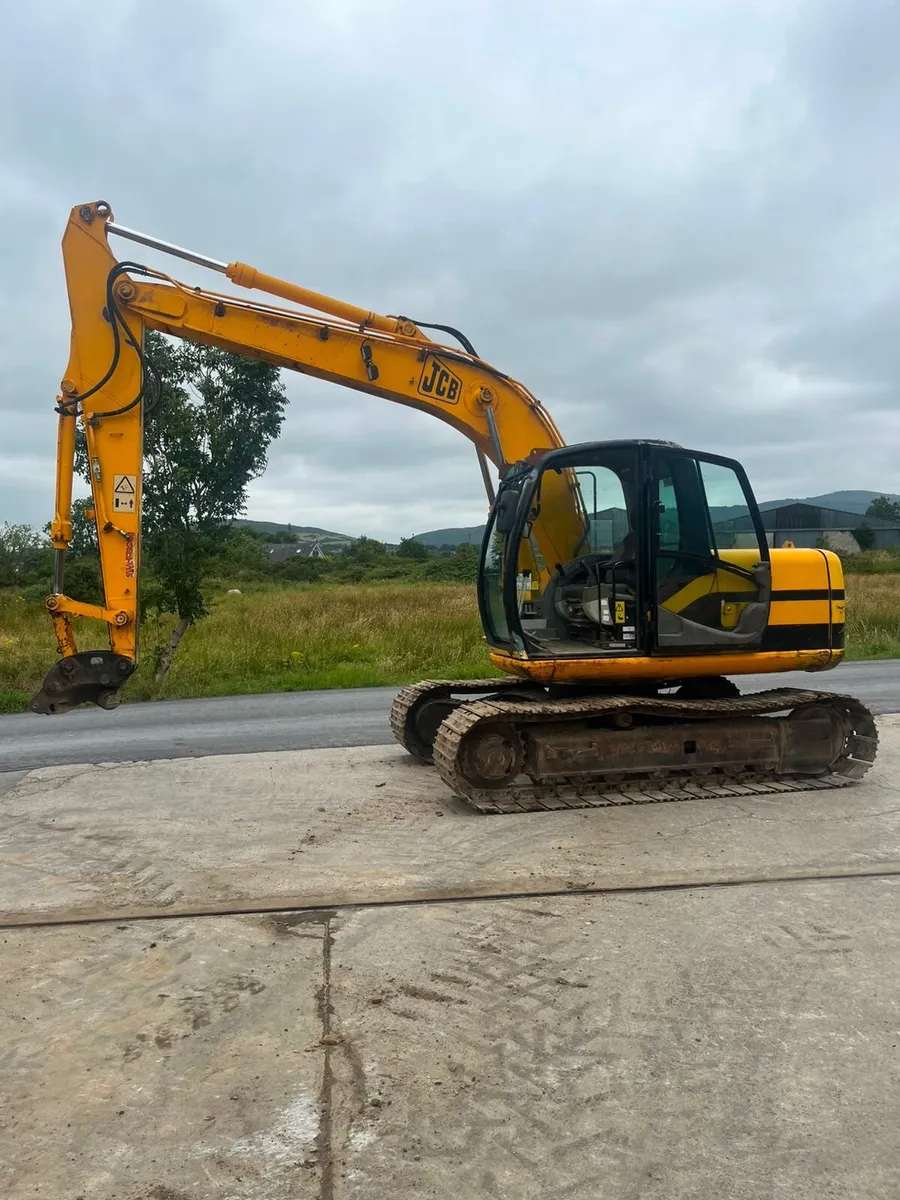 JCB JS130 Groundworker - Image 2