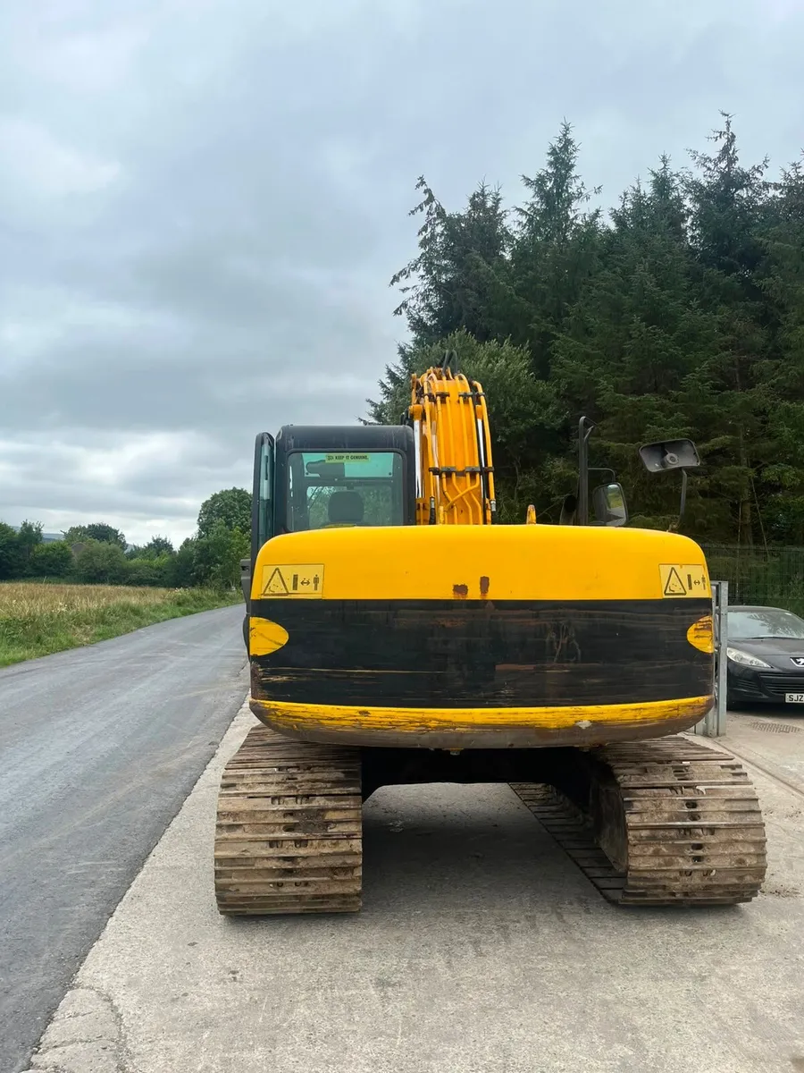 JCB JS130 Groundworker - Image 3