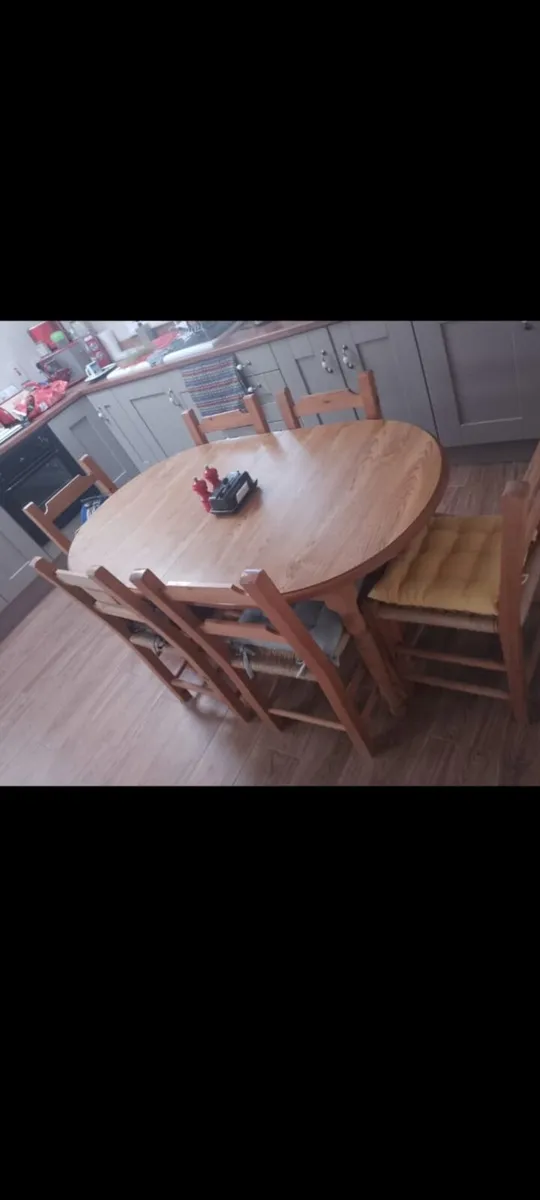 Table , 6 sugan chairs and bookshelf - Image 3