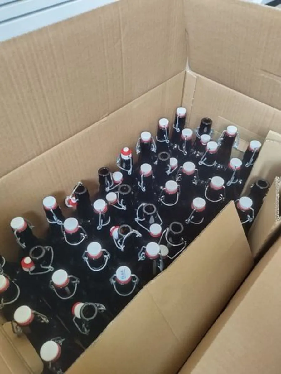 ​63x Brown Glass Swing-Top / Flip-Top Bottles