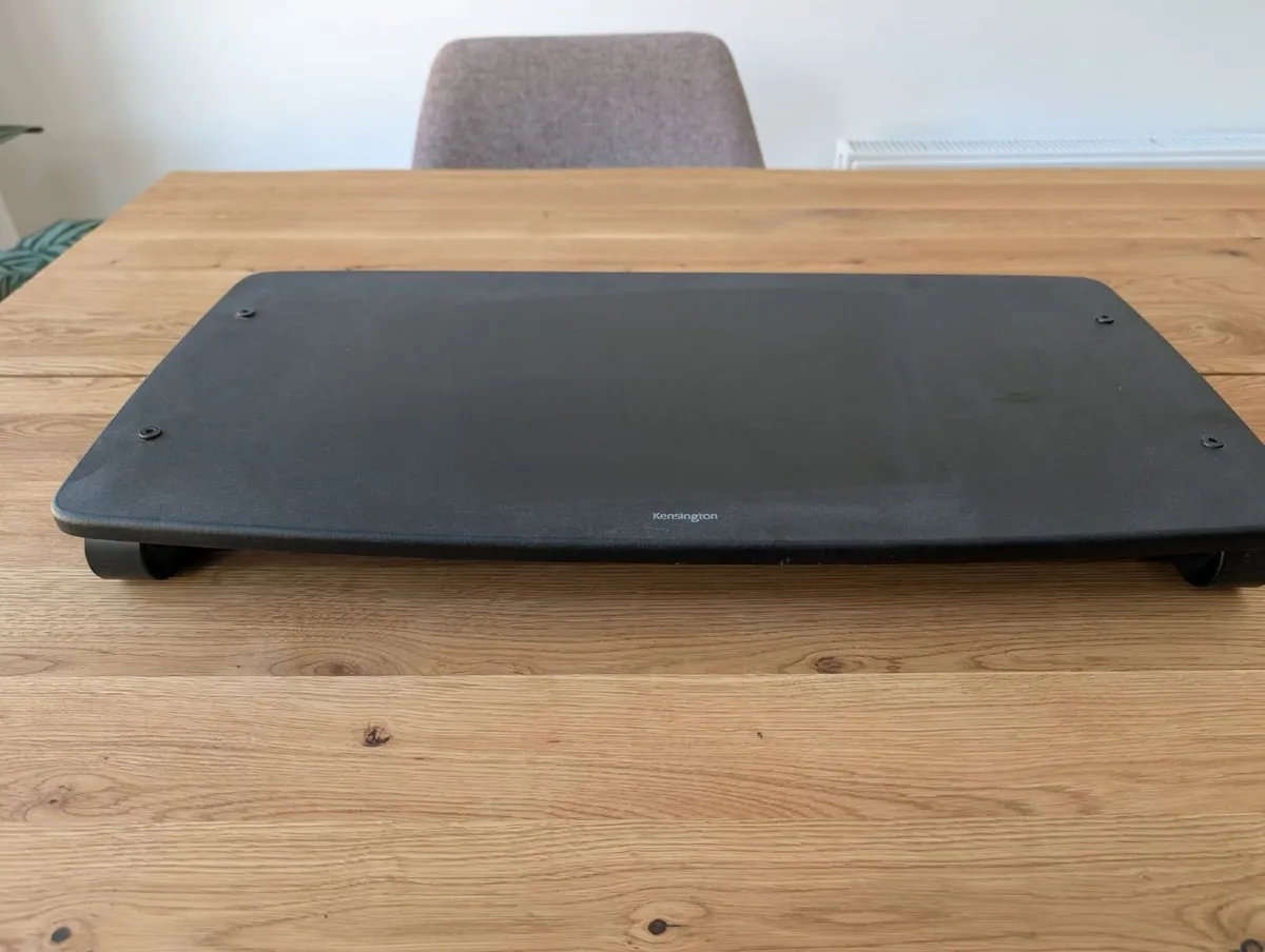 Kensington SmartFit Extra Wide Monitor Stand - Image 2