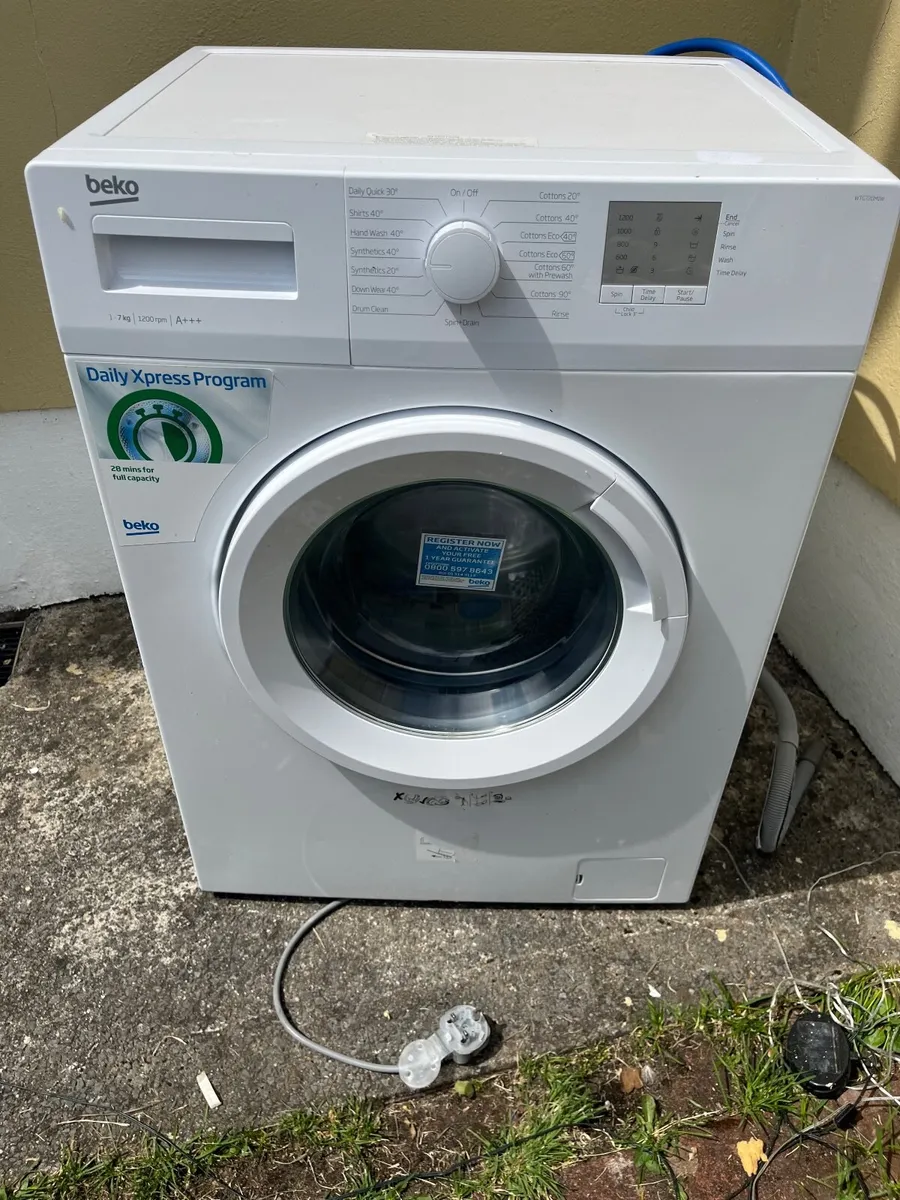 Washing machine - Image 1