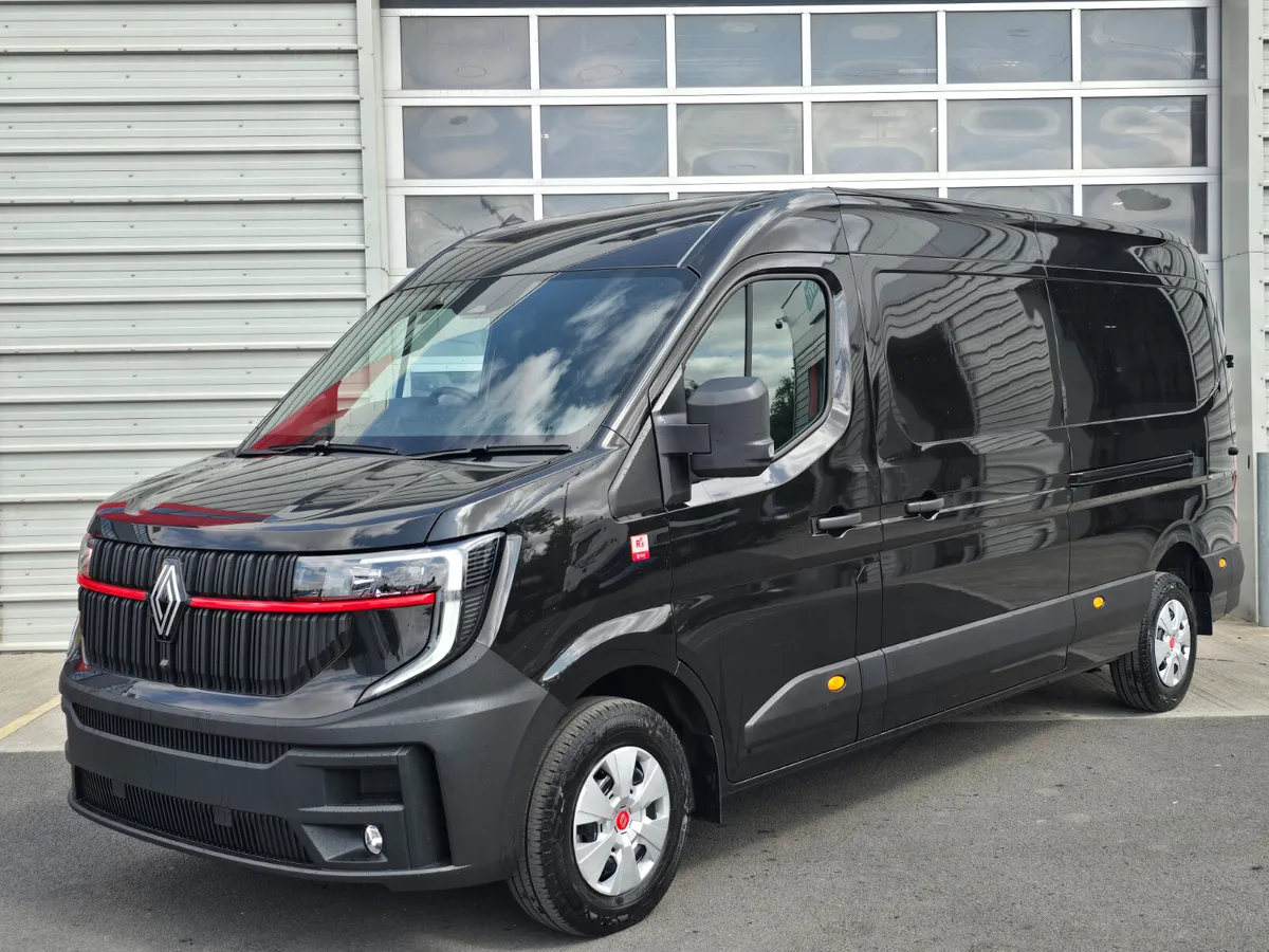 Master Red Edition L3H2 170BHP Auto Black - Image 2