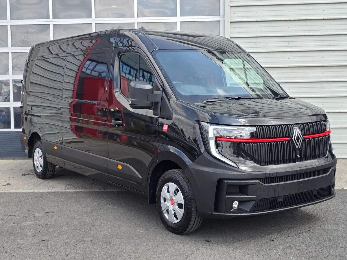 Master Red Edition L3H2 170BHP Auto Black - Image 1