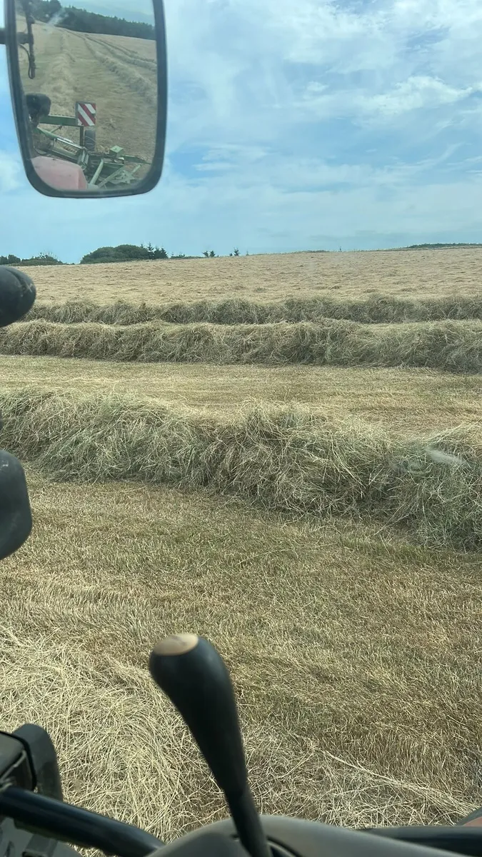 Hay 4x4