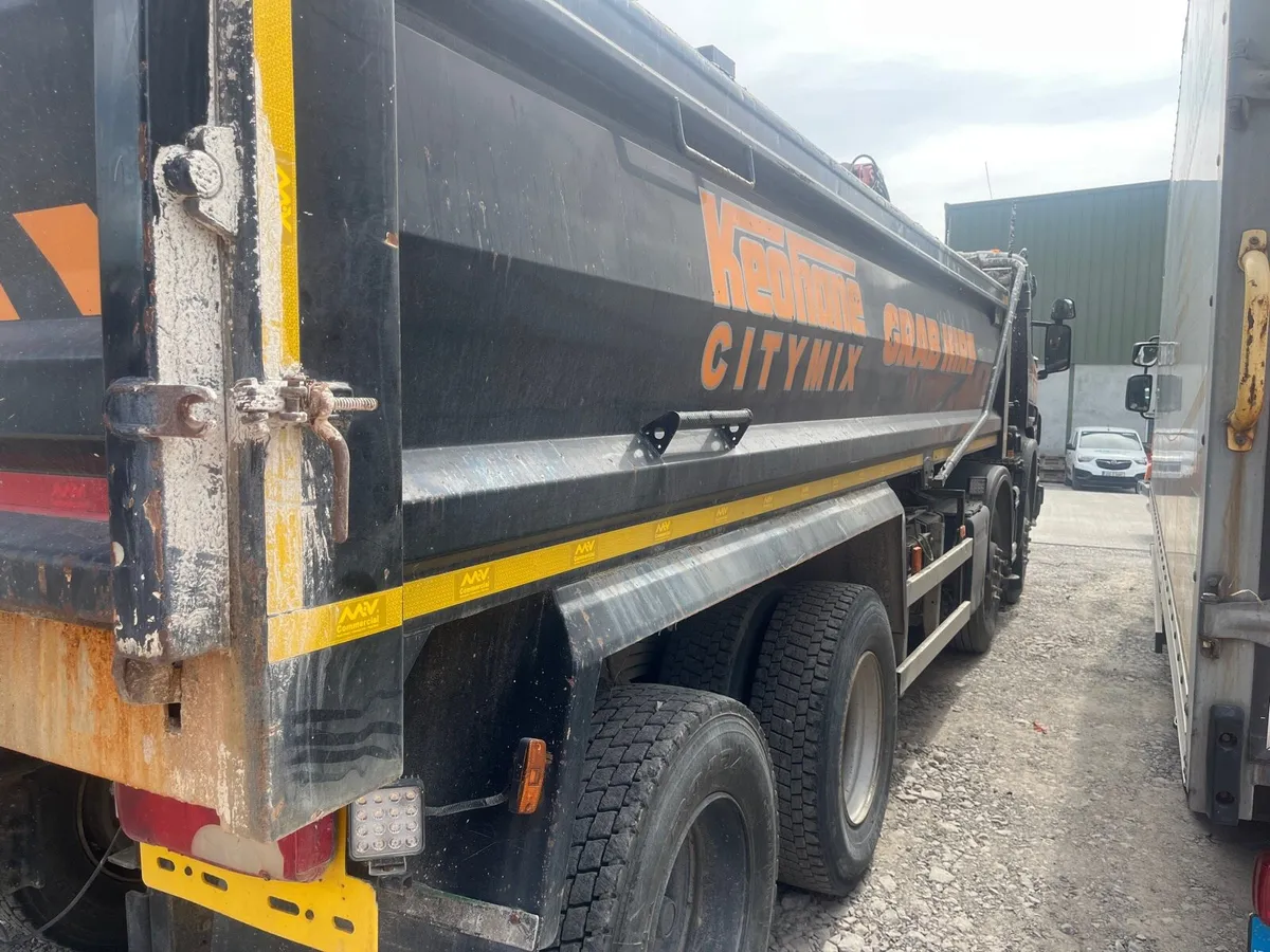 Scania P410 Grab Truck - Image 4