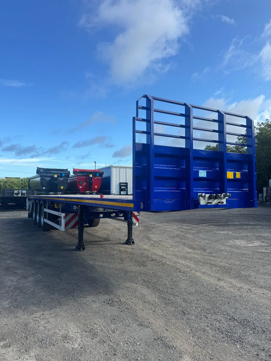 Flat Trailer  New Kassbohrer - Image 1