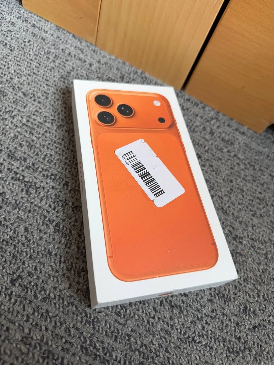 iPhone 17 Pro Max 256GB Silver & Orange - Image 3