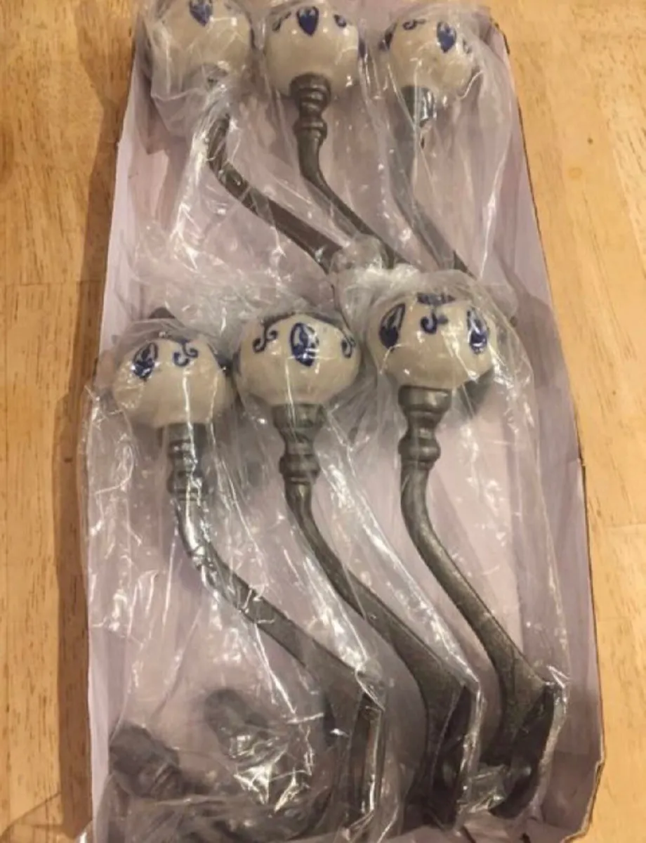 6 x Large Cast Iron Coat Hooks Pumpkin Top NEW - Image 3