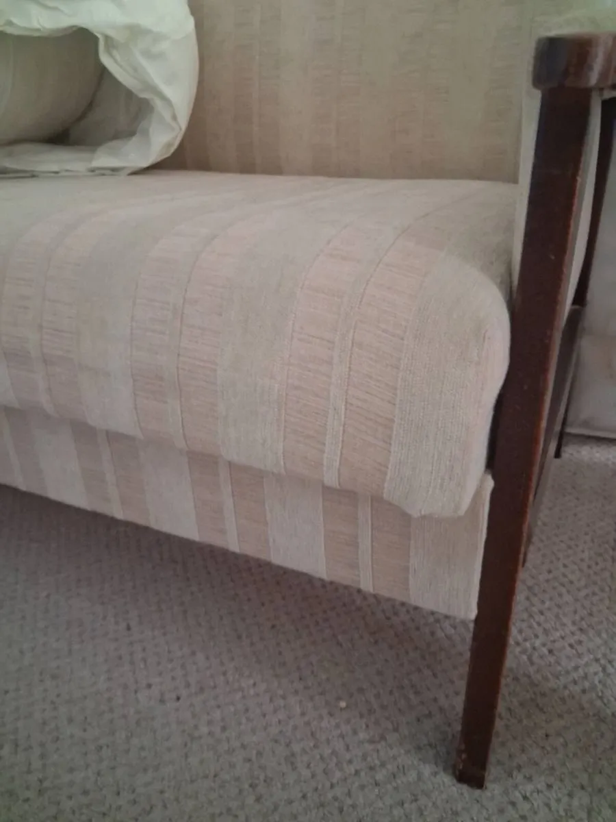 Fold out couch - Image 3