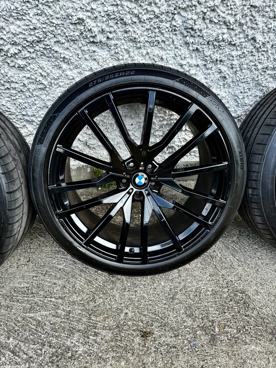 Bmw X5 22” 742m alloys (nearly brand new) - Image 3