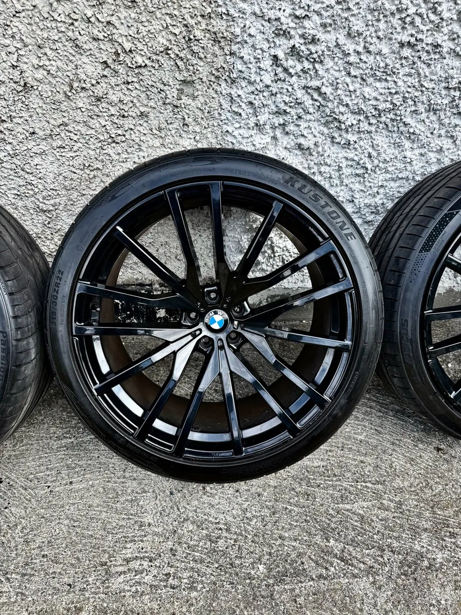 Bmw X5 22” 742m alloys (nearly brand new) - Image 4