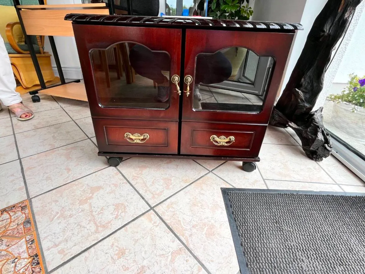 Television Unit - Image 1