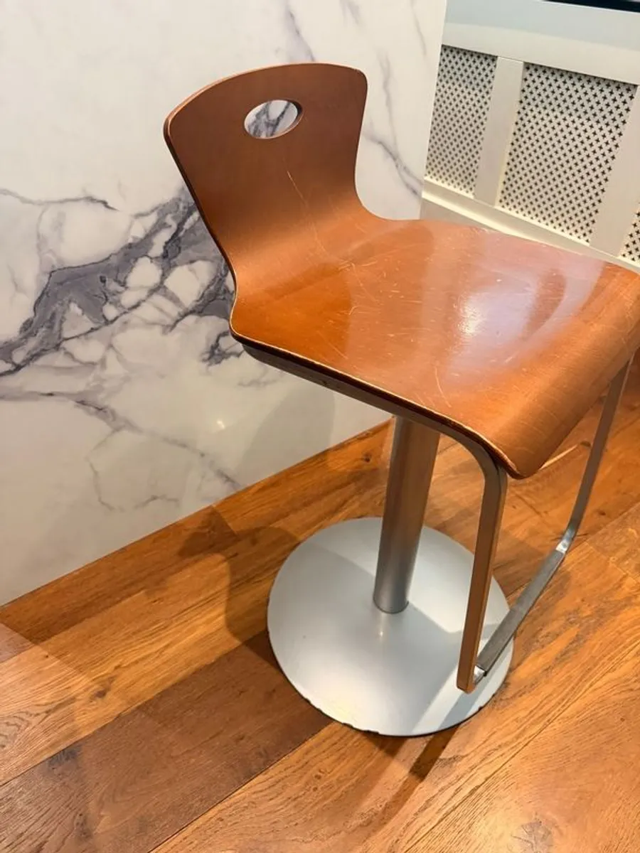 Kitchen bar stools- set of four - Image 1