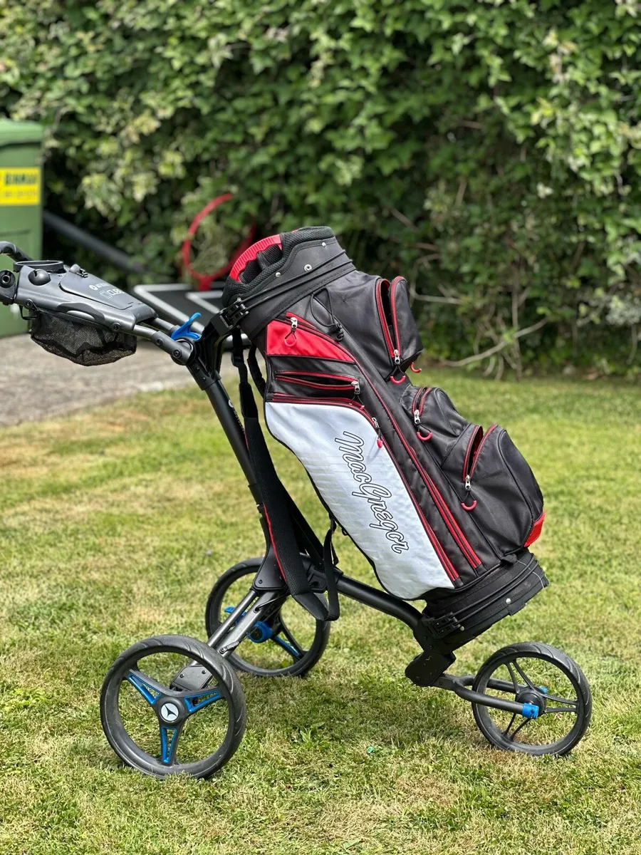 Golf bag + trolley - Image 1
