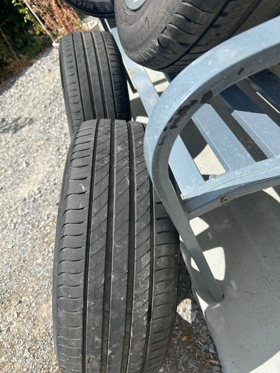 Mercedes wheels& tyres - Image 2