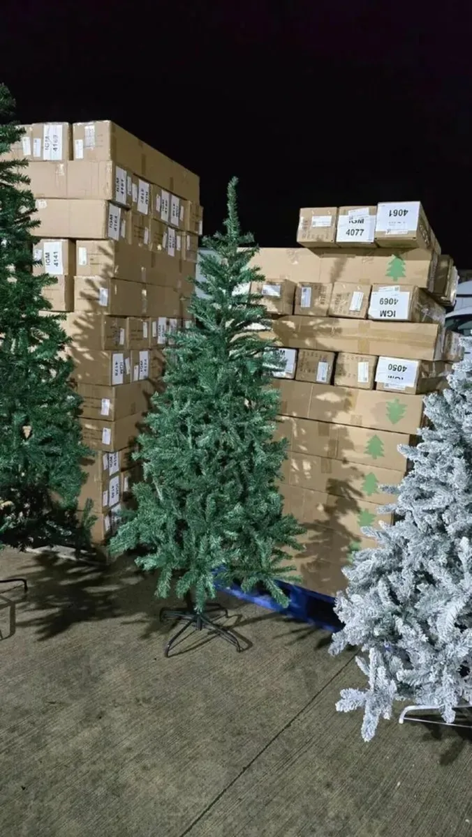 Christmas Tree white 8ft brand new - Image 4