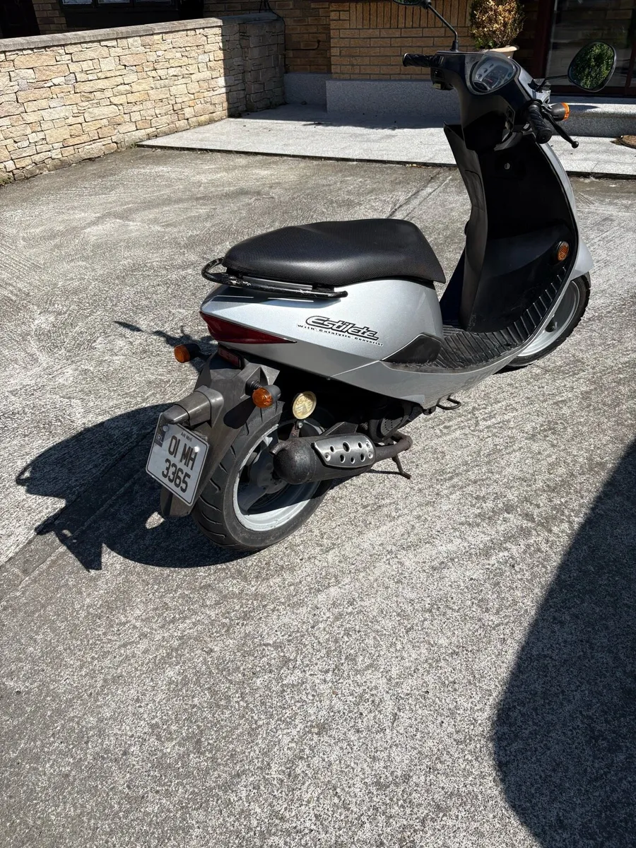 Motorcycle - Image 2