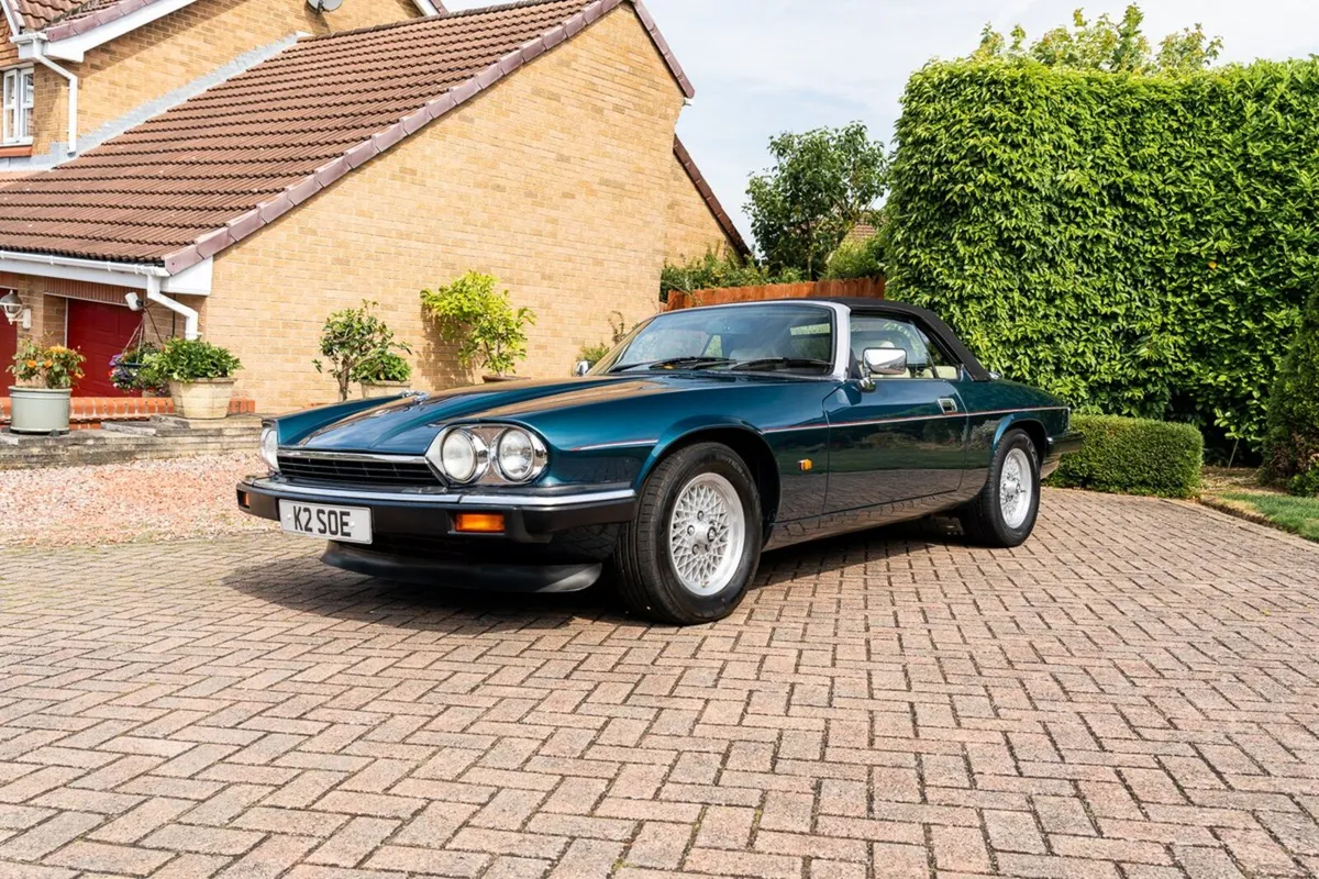 1993 Jaguar XJS 4.0 Cabriolet - British Racing Gre - Image 4