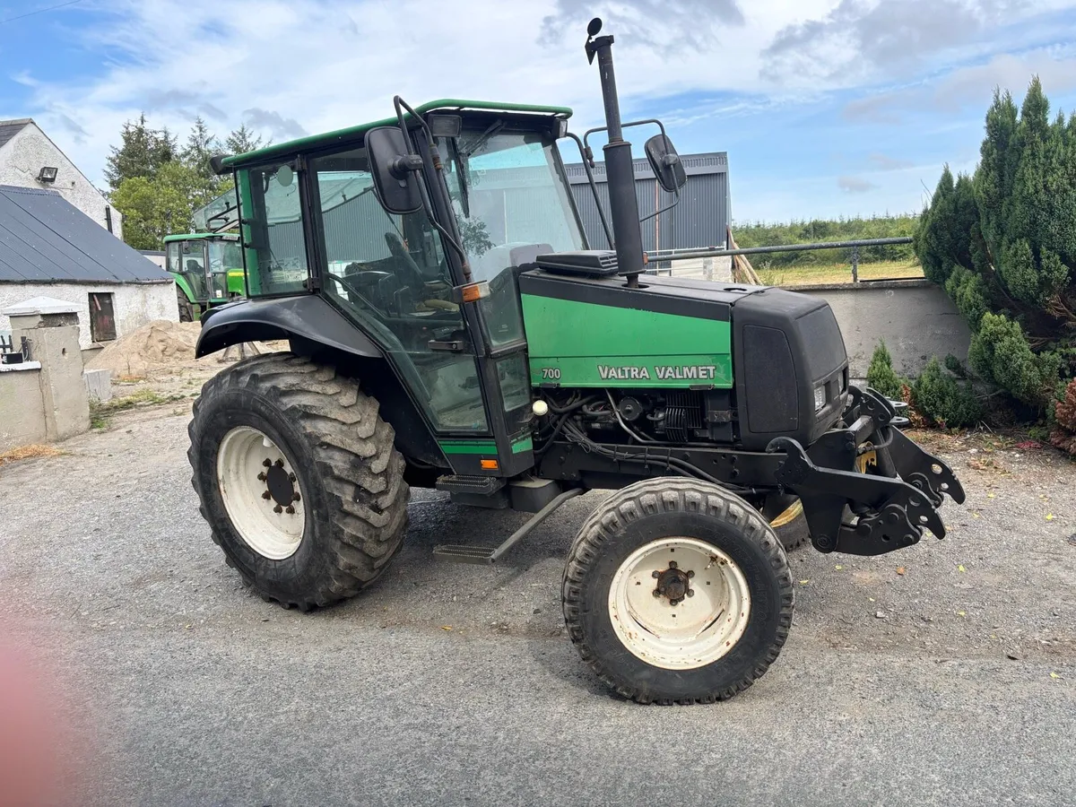 Valtra Valmet Tractor - Image 1