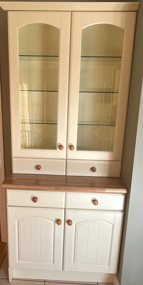 Display Cabinet - Image 1