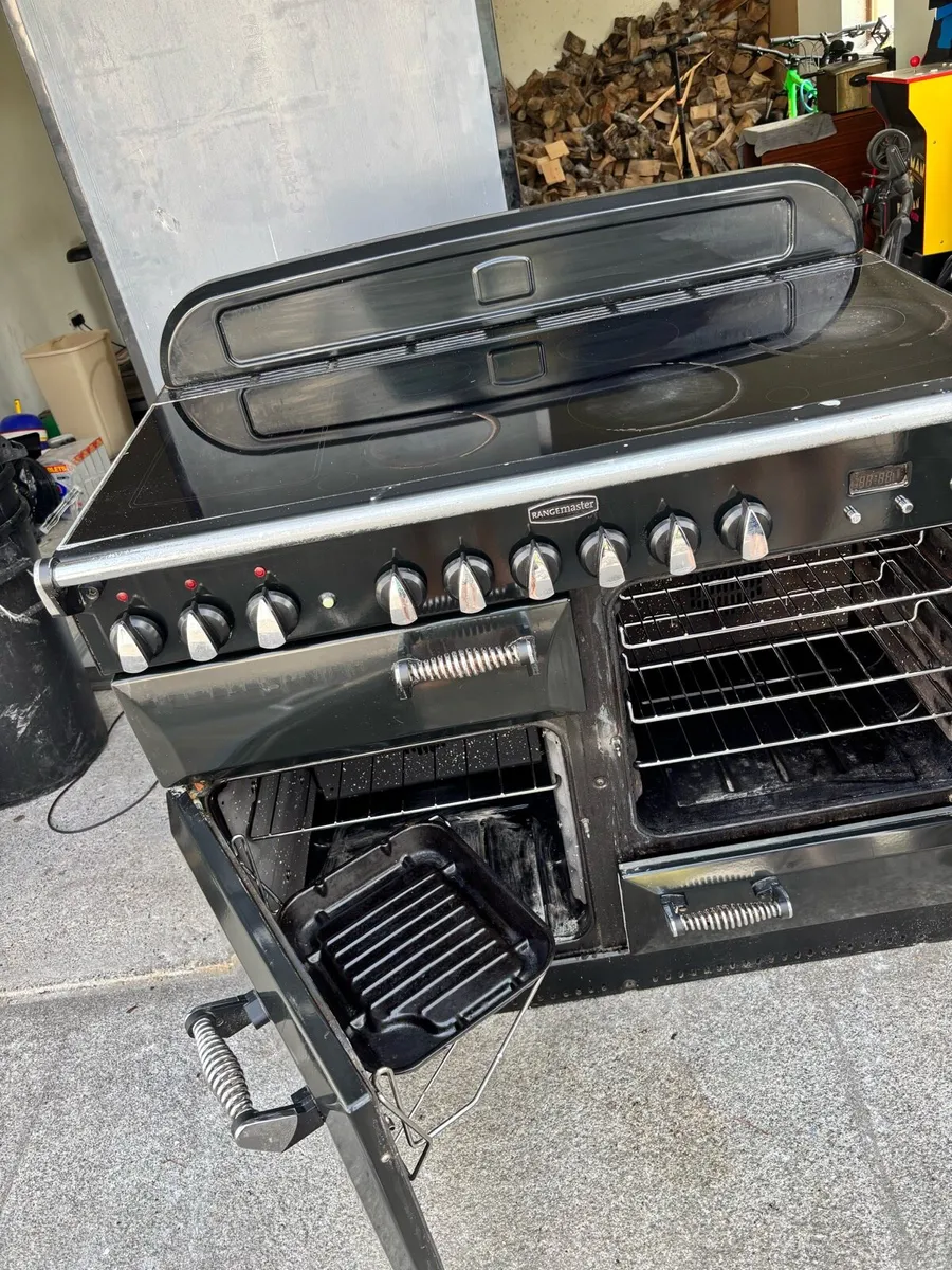 Black rangemaster cooker - Image 4