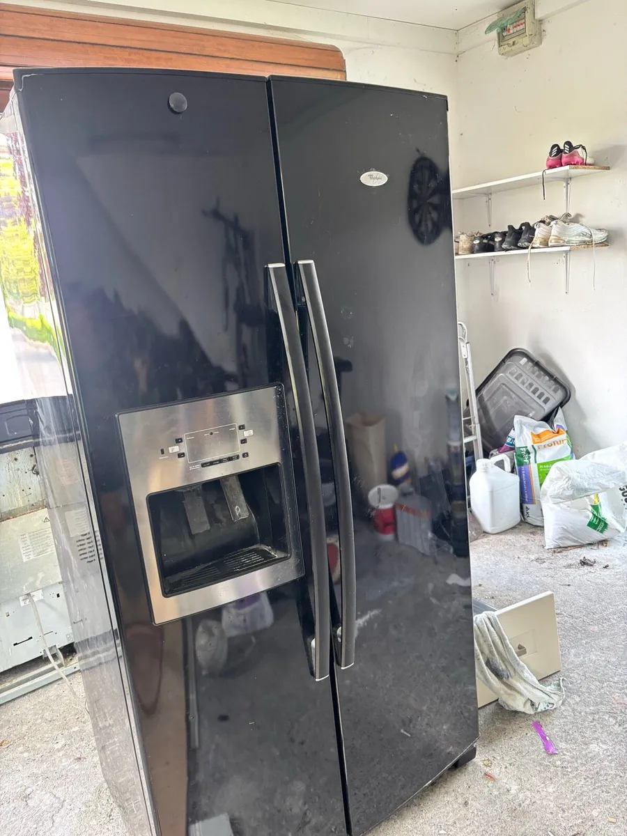 whirlpool American style fridge freezer - Image 1