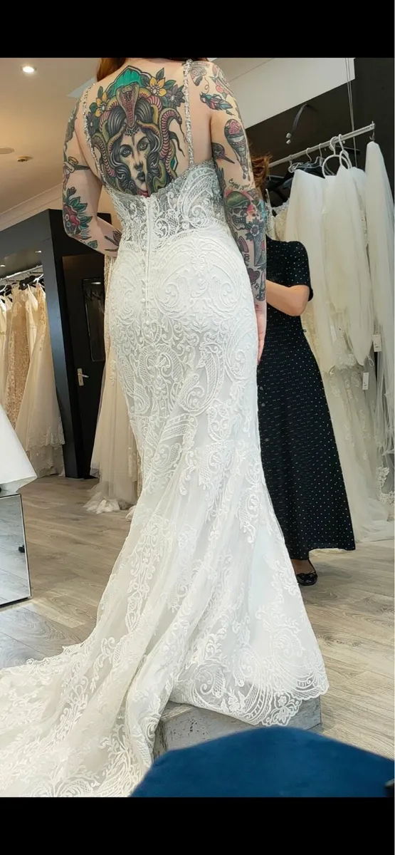 Allure Bridal Wedding Dress - Image 4