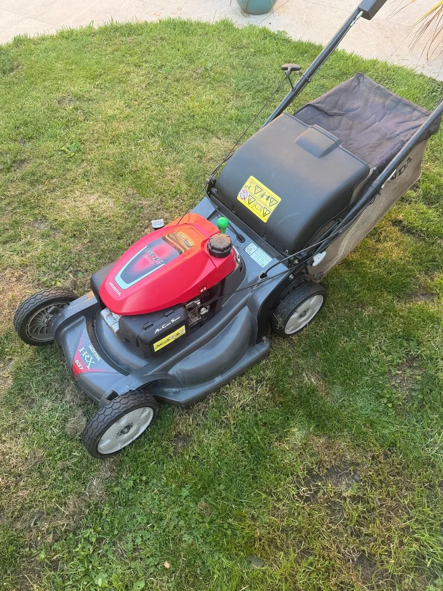 Honda lawnmower - Image 1