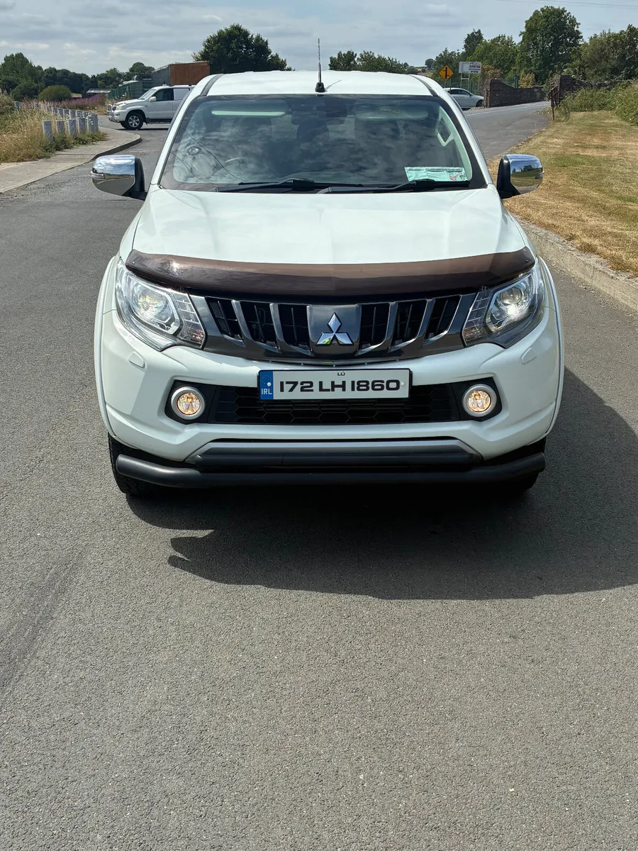 2017 (172) Mitsubishi L200 warrior *low miles* - Image 3